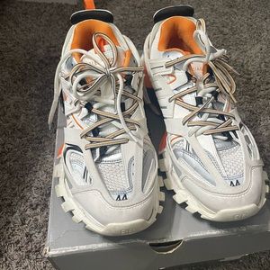 Mens Balenciaga track runner